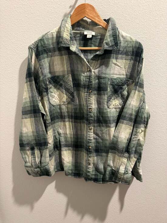 a.n.a a new approach Tops - a.n.a a new approach Green Plaid Flannel Button Down Shirt Size PXXL